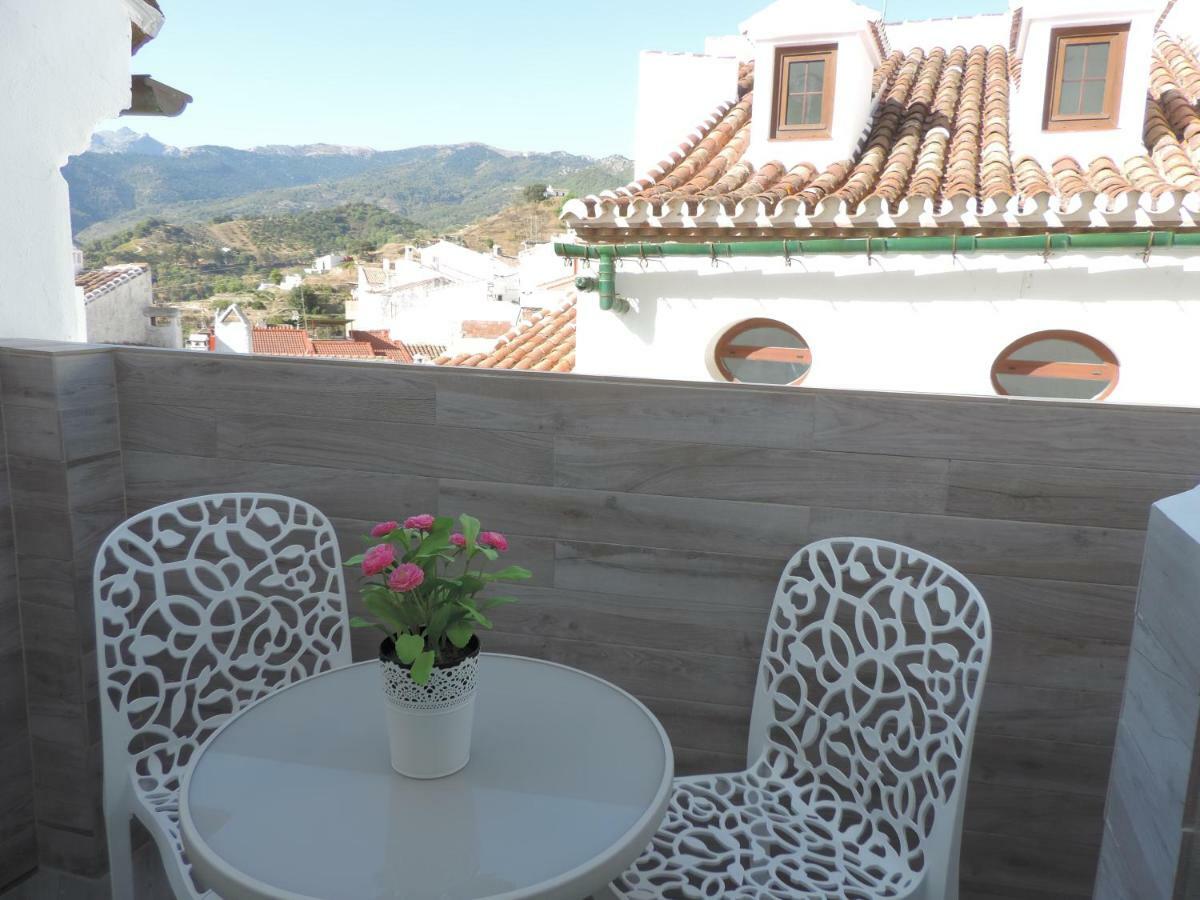 Casa Las Tres Conchas Yunquera Bagian luar foto