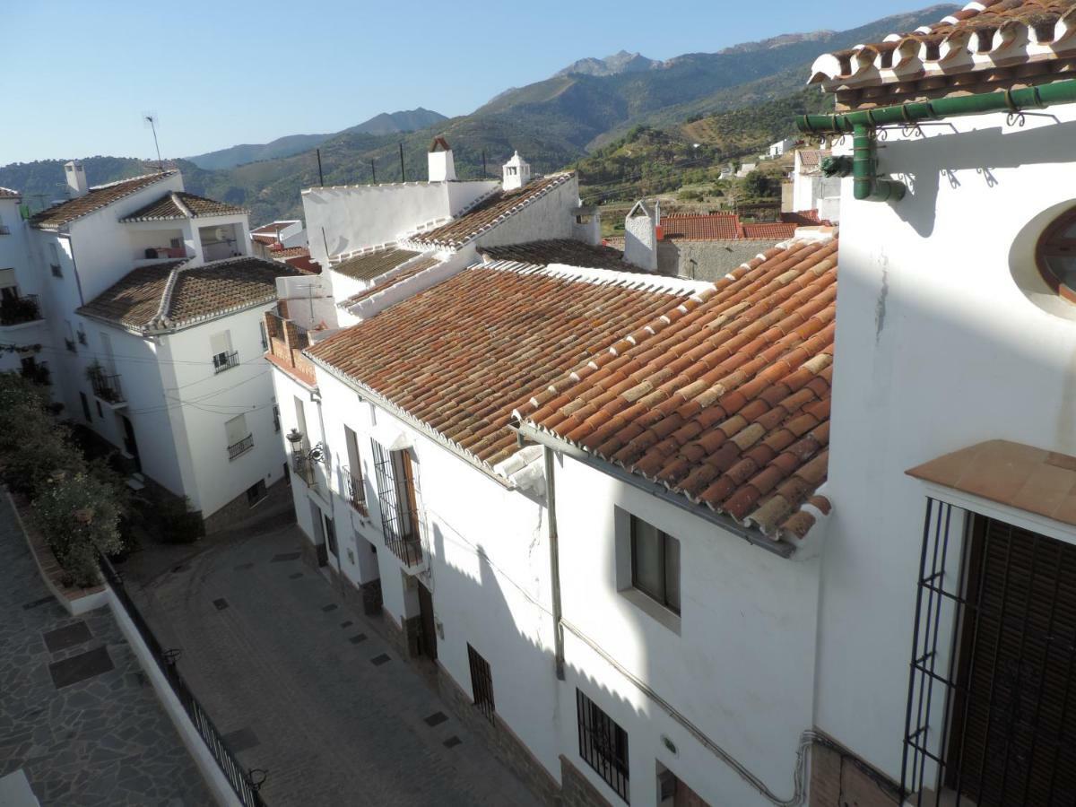 Casa Las Tres Conchas Yunquera Bagian luar foto